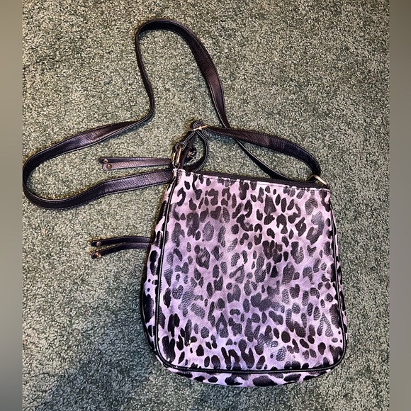 Dark-Colored Purse Bundle 🖤✨ - Picture 3 of 5